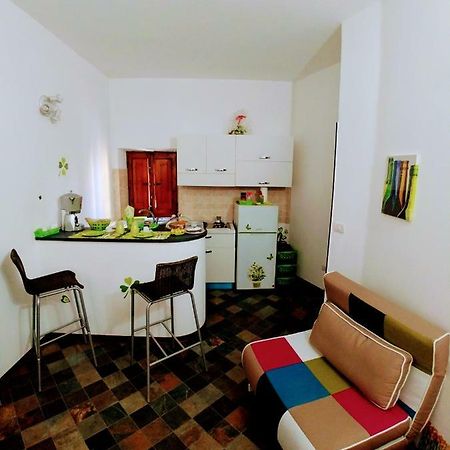 Planet Rooms Бронте Екстериор снимка
